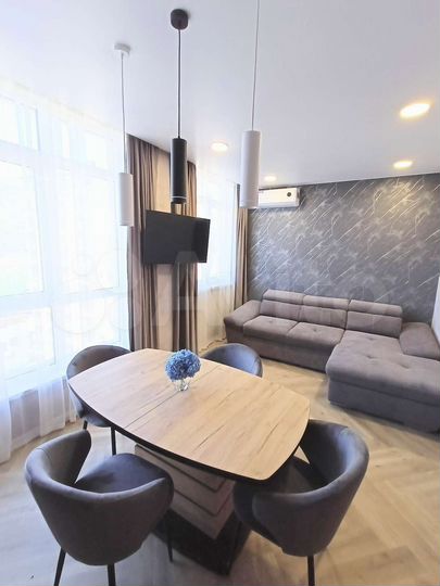 2-к. квартира, 57 м², 11/11 эт.