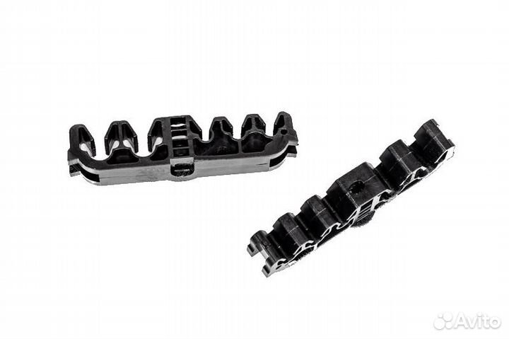 Скоба крепления топливных трубок X-Ray