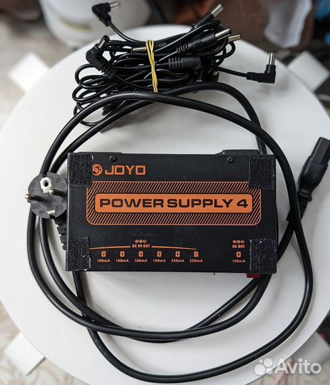 Блок питания для гитарных педалей Joyo JP-04