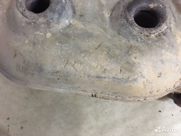 Коллектор впускной выпускной Туарег 4.2 AXQ