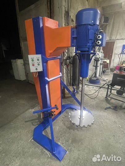 Смесительное оборудование. Диссольвер