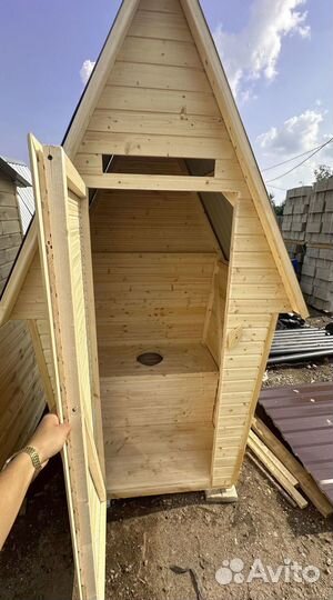 Туалет треугольный двускатный в наличии