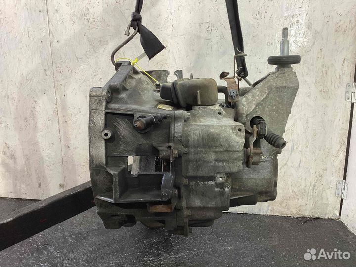 МКПП (механическая коробка переключения передач) O