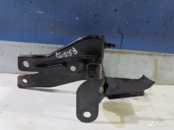 Кронштейн блока ABS Skoda Rapid