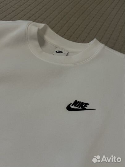 Свитшот Nike оригинальный белый