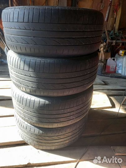 Bridgestone Potenza RE050A 215/50 R17