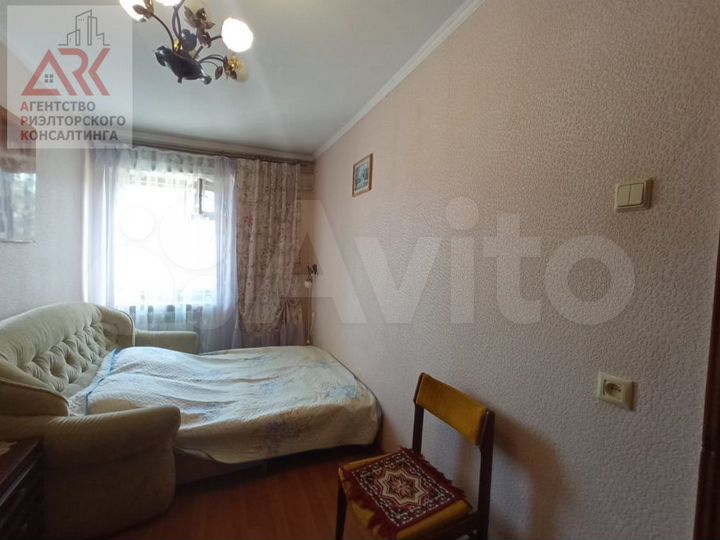 2-к. квартира, 40 м², 4/4 эт.