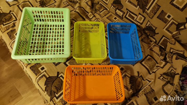 Корзины пластиковые