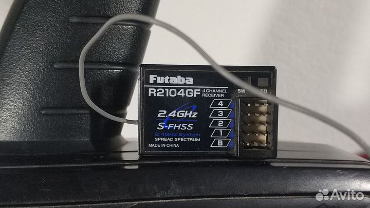 Приемник Futaba R2104GF с аппаратурой 3PL fhss