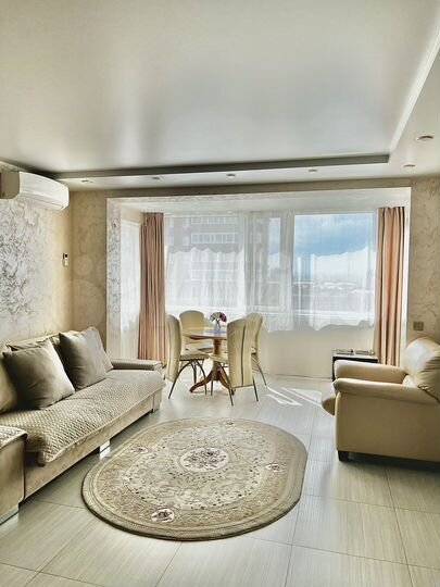 1-к. квартира, 53 м², 10/17 эт.