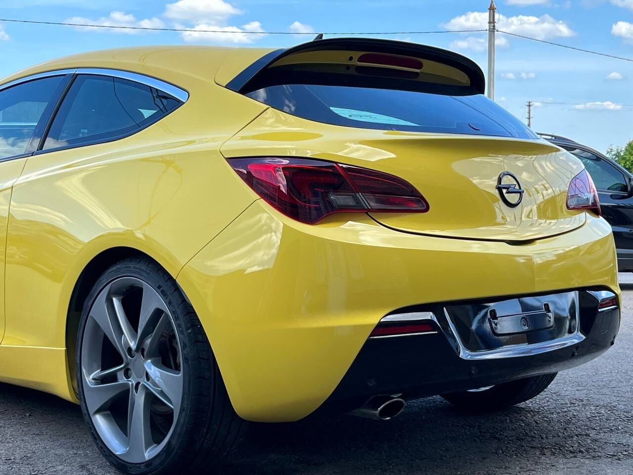 Opel Astra GTC: фото владельца