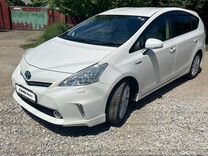 Toyota Prius Alpha 1.8 CVT, 2011, 170 000 км, с пробегом, цена 1 315 000 руб.