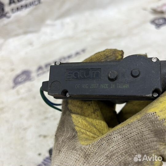 Привод замка универсальный