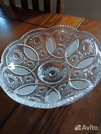 Хрустальная ваза