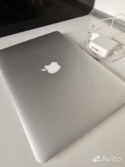 Ноутбук MacBook Air 13 2011