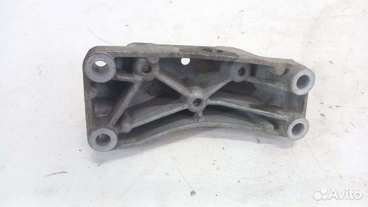 Кронштейн DSG левый Volkswagen Passat CC