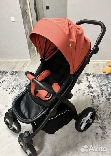 Коляска nuovita