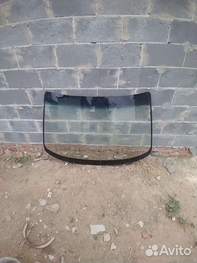 Стекло Ниссан