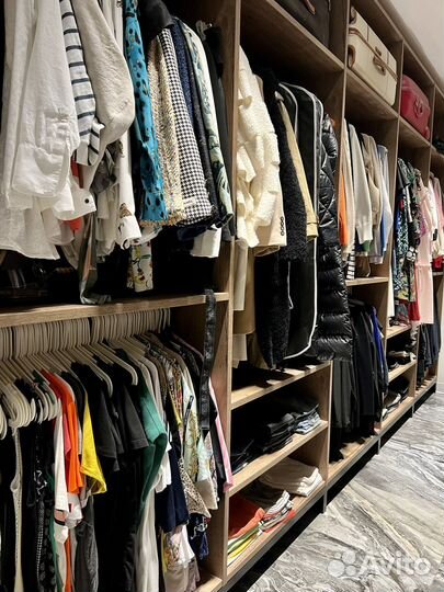 Женская одежда, обувь, аксессуары