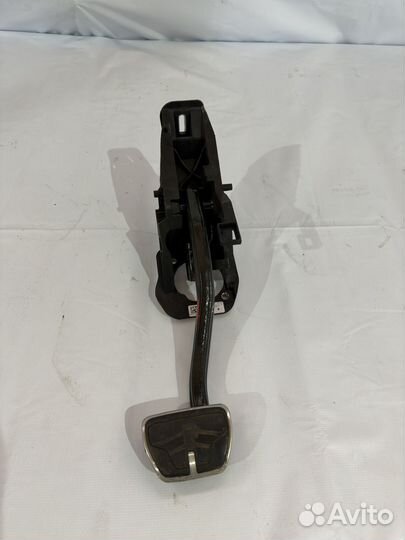 Педаль тормоза bmw g30 g31