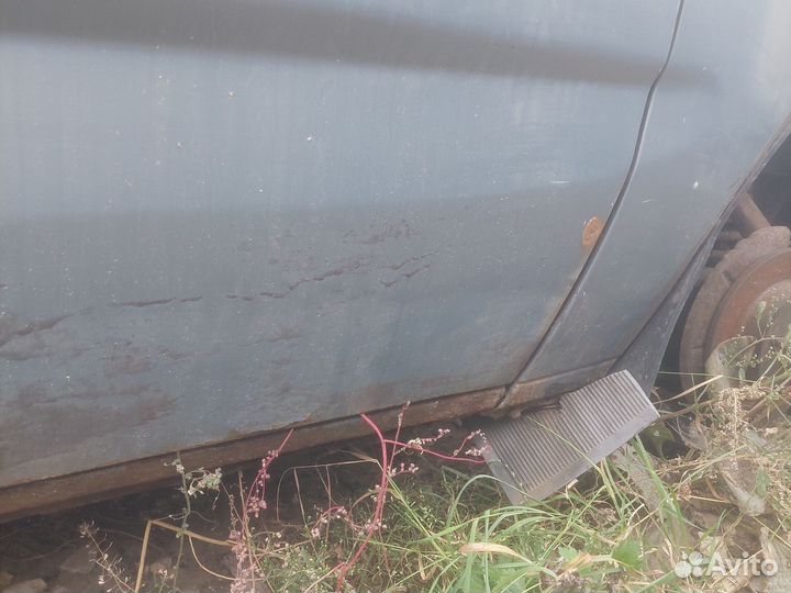 Передняя правая дверь ваз 2120 надежда