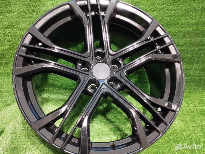 Hовые диски 8,5x19/5x112 ET28 D66,6 WV Touareg