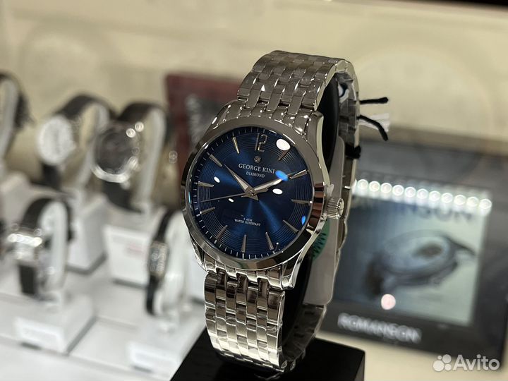 Женские наручные часы George Kini