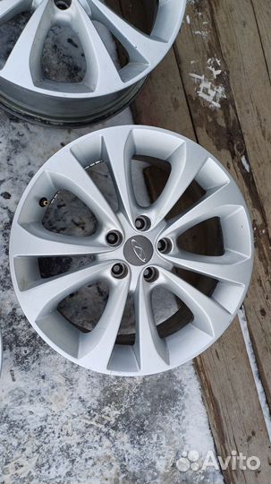 Диски R-17 на Chery Tiggo