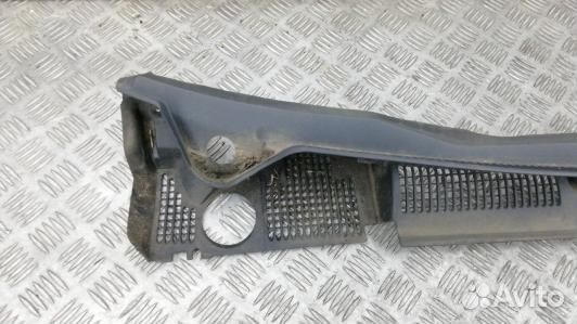 Накладка декоративная (жабо, дождевик) opel meriva