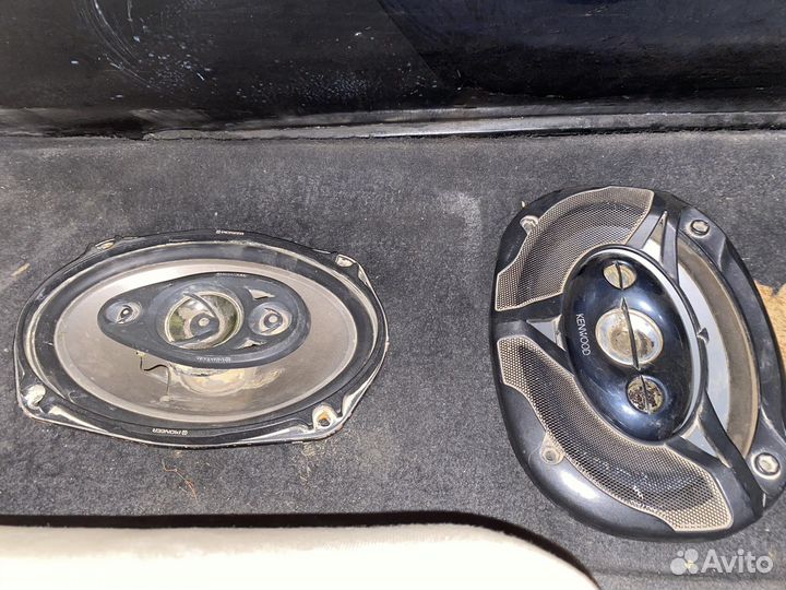 Колонки в авто