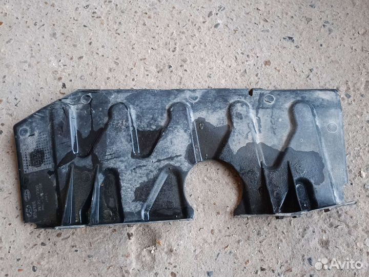 Пыльник двигателя правый kia rio 2