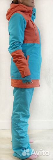 Горнолыжный костюм для сноуборда женский