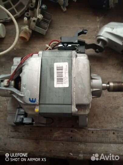 Двигататель стиральной машины zanussi zwt385