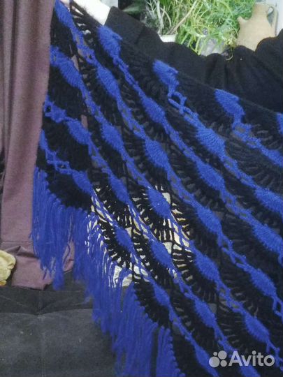 Большая шаль из акриловой шерсти