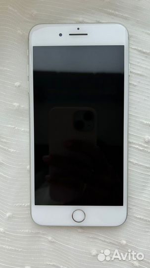 Телефон iPhone 8 plus