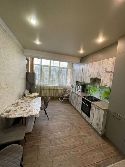 2-к. квартира, 80,2 м², 3/4 эт.