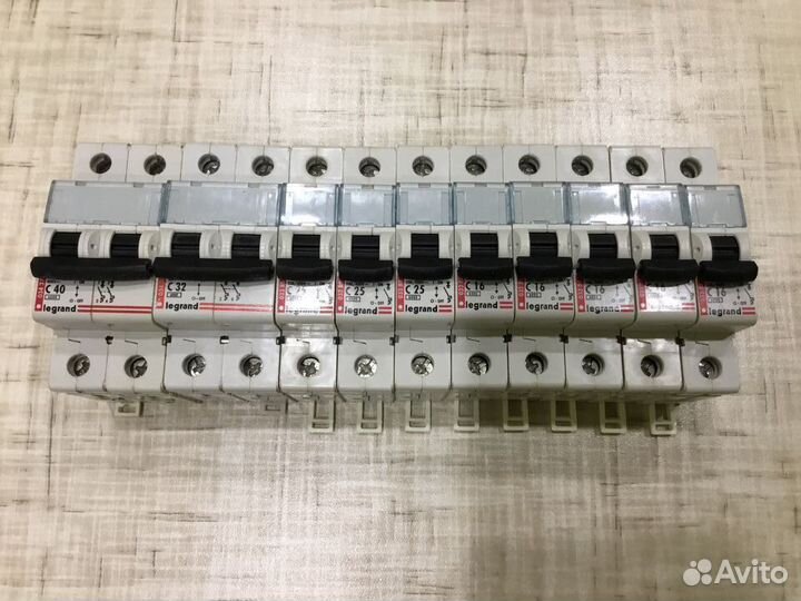 Автоматические выключатели Legrand France