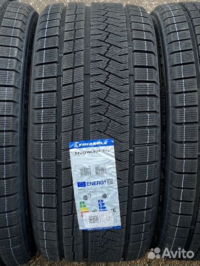 Triangle Snowlink PL02 265/35 R20 98H