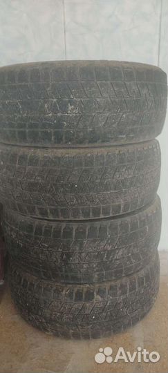 Bridgestone Blizzak DM-V1 265/45 R20 106R