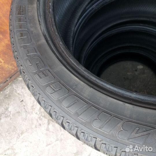 Bridgestone Ice Cruiser 7000 215/55 R17 96T