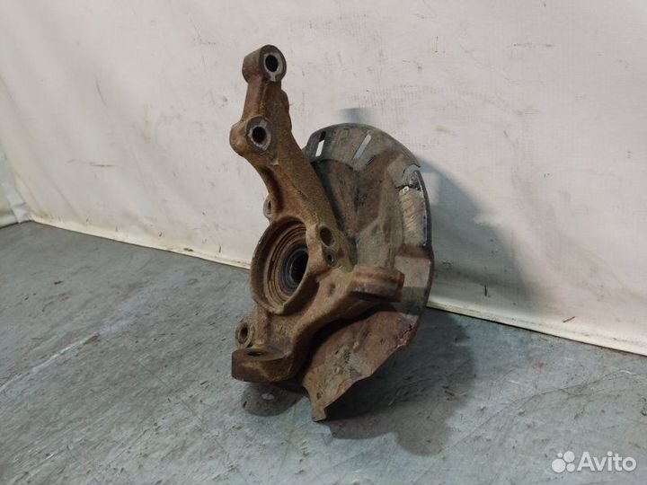 Кулак поворотный ступица в сборе передний правый