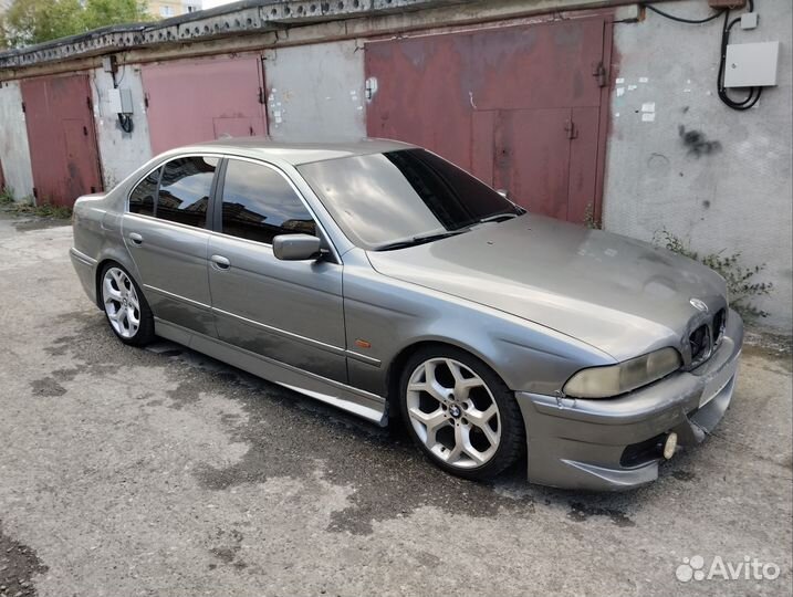 BMW 5 серия 2.2 МТ, 2001, 250 000 км