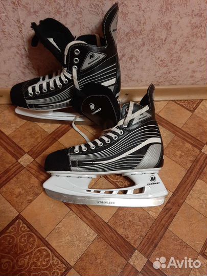 Коньки хоккейные 43 размер