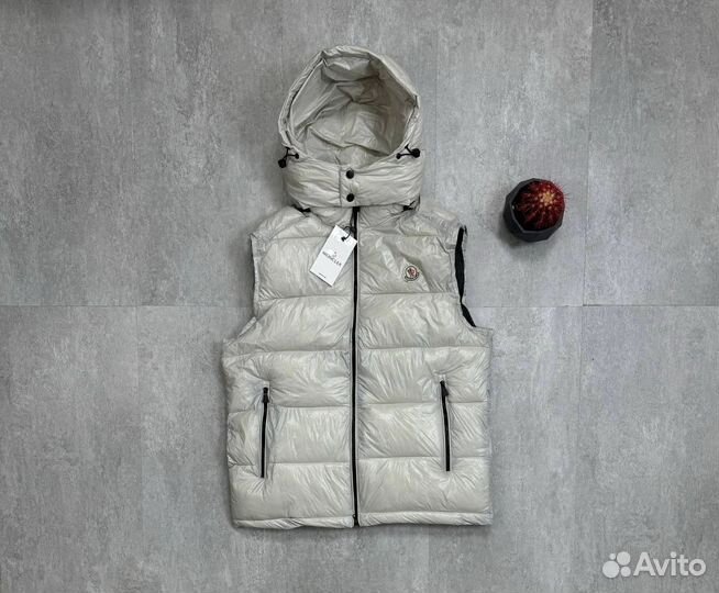 Стильные жилетки Moncler (2024)на осень