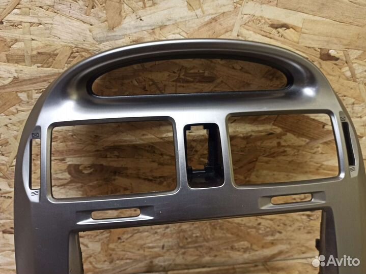 Рамка магнитолы Kia Cerato 1