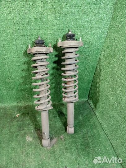 Стойка подвески Mitsubishi Carisma