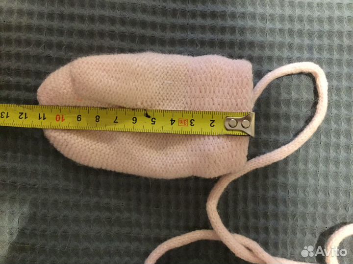 Варежки на веревочке хеллоу китти hello kitty