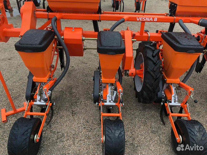 Сеялка Фаворит Весна-8, 2023