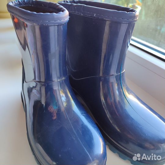 Детские резиновые сапоги размер 32