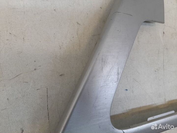 Накладка обшивки двери задняя левая Toyota Land